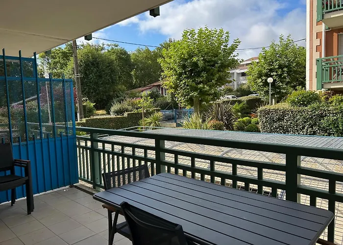 Апартаменти Appartement Charmant Arcachon *